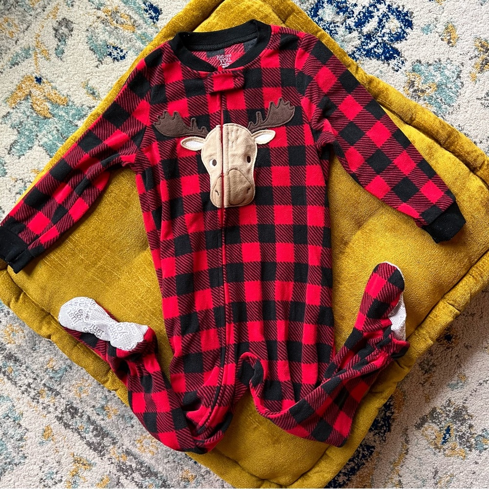 *Moving Sale* Carter’s Unisex Boy Girl Plaid Moose Zip Up Sleepsuit Footies